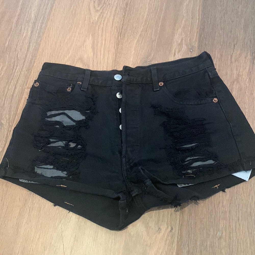 Levi black shorts 25